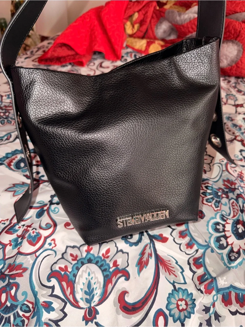 Steve Madden Bvann bucket should bag - Black